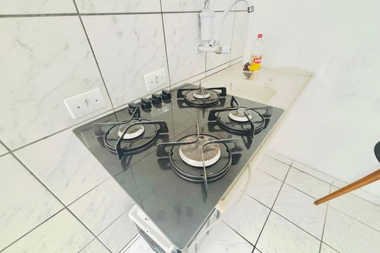Cozinha de apartamento para alugar com 2 quartos, 55m² em Guaianases, São Paulo