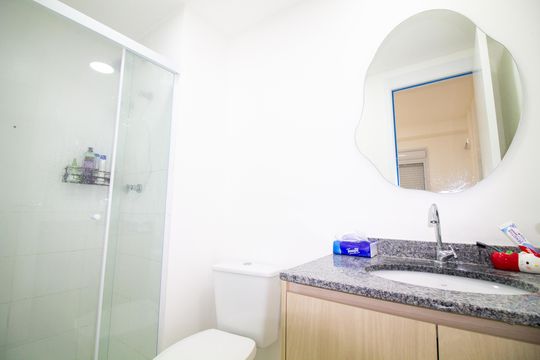 Banheiro da Suíte de apartamento para alugar com 1 quarto, 30m² em Brooklin, São Paulo
