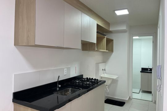 Cozinha de apartamento para alugar com 2 quartos, 34m² em Parque Industrial Tomas Edson, São Paulo