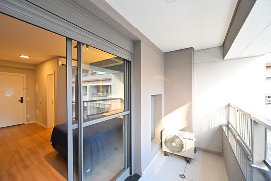 Varanda de kitnet/studio para alugar com 1 quarto, 28m² em Vila Clementino, São Paulo