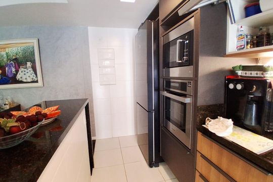 Cozinha de apartamento à venda com 2 quartos, 76m² em Botafogo, Rio de Janeiro