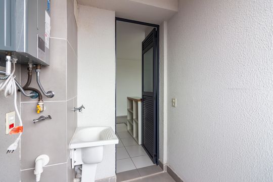 Área de Serviço de apartamento para alugar com 2 quartos, 50m² em Centro, Osasco