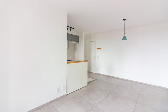 Sala de apartamento para alugar com 2 quartos, 50m² em Centro, Osasco