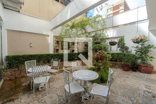 Área comum de apartamento para alugar com 2 quartos, 75m² em Consolação, São Paulo