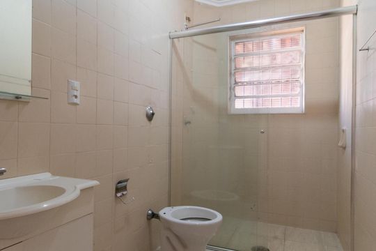 Banheiro de apartamento à venda com 2 quartos, 83m² em Vila Proost de Souza, Campinas