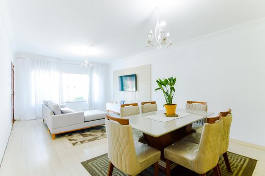Casa à venda com 5 quartos, 300m² em Jardim Bom Clima, Guarulhos