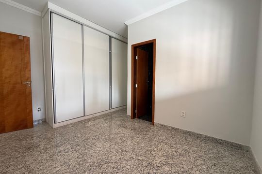 Quarto de casa para alugar com 3 quartos, 120m² em Minaslandia, Belo Horizonte