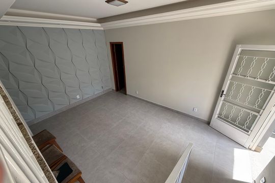 Sala de casa à venda com 3 quartos, 120m² em Minaslandia, Belo Horizonte