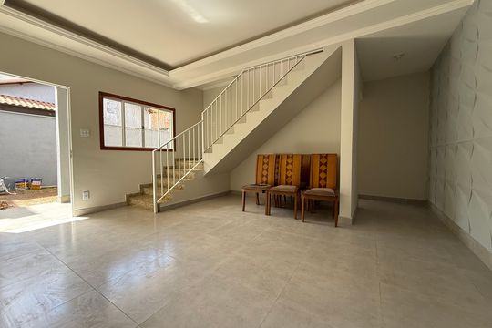 Casa para alugar com 3 quartos, 120m² em Minaslandia, Belo Horizonte