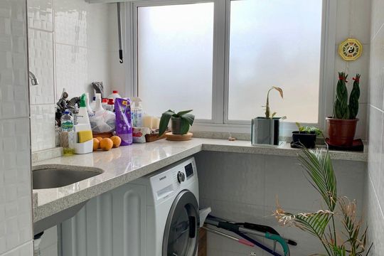 Área de serviço de apartamento para alugar com 2 quartos, 65m² em Palmeiras de São José, São José dos Campos