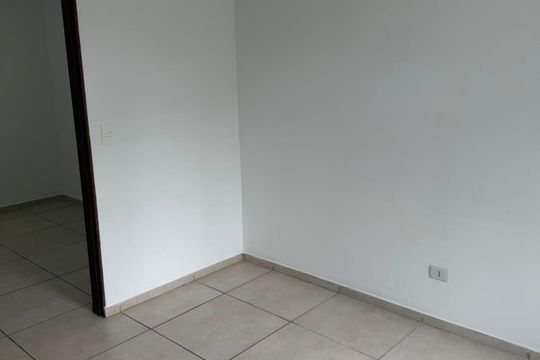 Sala/Quarto de apartamento para alugar com 1 quarto, 33m² em Socorro, São Paulo