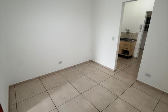 Sala/Quarto de apartamento para alugar com 1 quarto, 33m² em Socorro, São Paulo