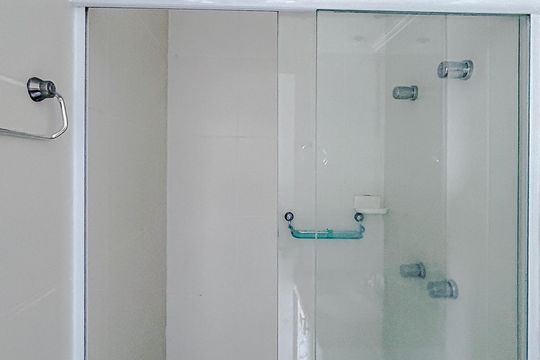 Banheiro da Suíte de apartamento para alugar com 1 quarto, 45m² em Vila Gomes Cardim, São Paulo