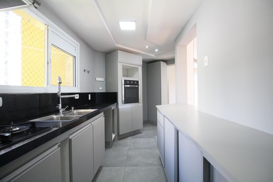 Cozinha de apartamento para alugar com 3 quartos, 117m² em Vila Andrade, São Paulo