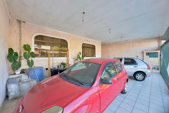 Garagem de casa à venda com 3 quartos, 250m² em Jardim Las Vegas, Guarulhos