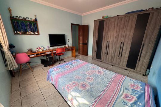 Apartamento para alugar com 5 quartos, 200m² em Taguatinga  Sul, Brasília