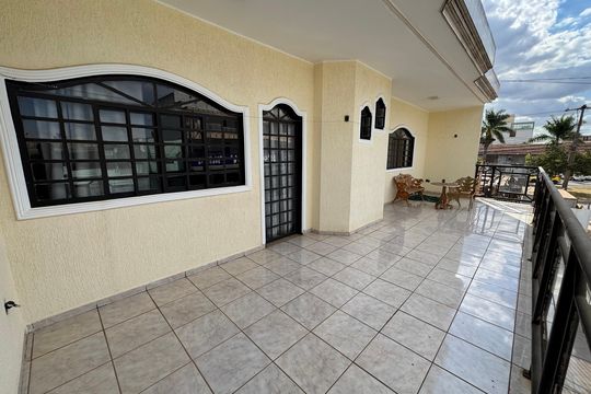Apartamento para alugar com 5 quartos, 200m² em Taguatinga  Sul, Brasília
