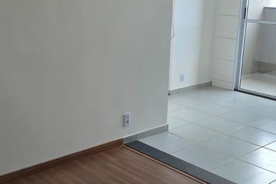Sala de apartamento para alugar com 2 quartos, 52m² em Laranjeiras, Uberlândia