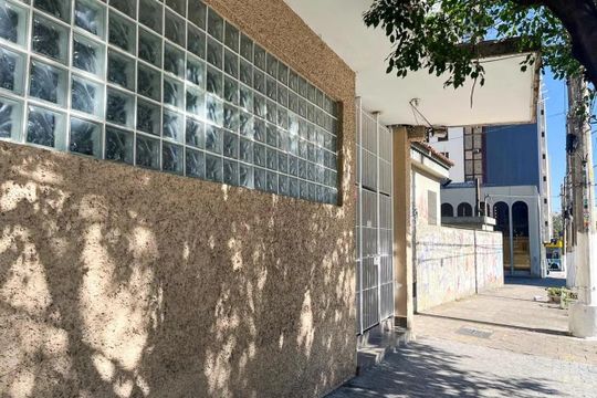 Fachada de apartamento para alugar com 2 quartos, 30m² em Água Branca, São Paulo