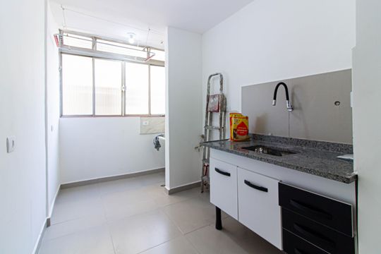Cozinha / Área de Serviço de apartamento para alugar com 2 quartos, 30m² em Água Branca, São Paulo