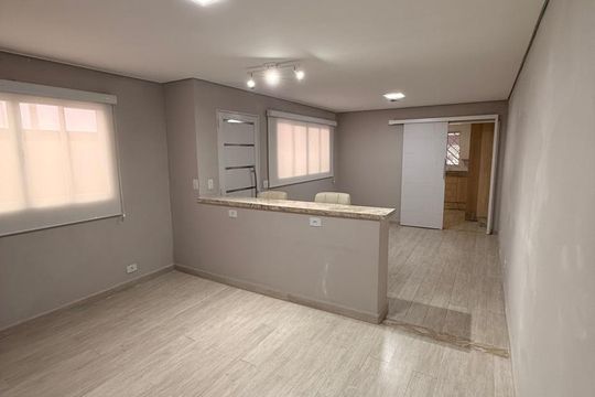 Casa à venda com 2 quartos, 150m² em Vila Boa Vista, Barueri