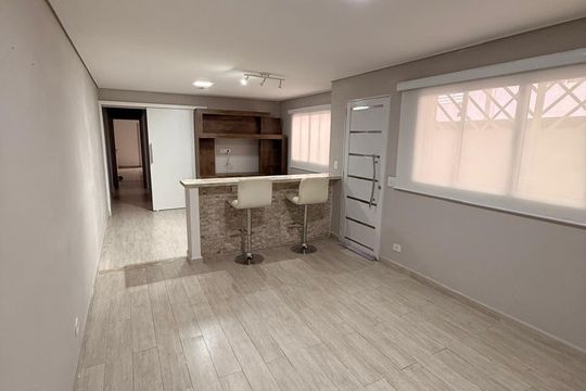 Sala de casa à venda com 2 quartos, 150m² em Vila Boa Vista, Barueri