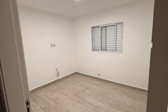 Quarto de casa à venda com 2 quartos, 150m² em Vila Boa Vista, Barueri