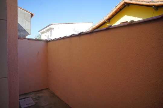Área externa de casa para alugar com 2 quartos, 60m² em Caxito Pequeno, Maricá