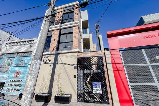 Fachada com Plaquinha de apartamento para alugar com 1 quarto, 44m² em Vila Carrão, São Paulo