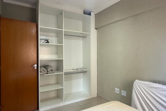 Quarto 2 de apartamento para alugar com 2 quartos, 58m² em Garagem, Santos
