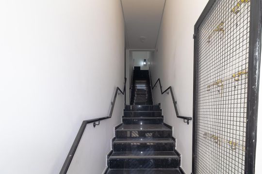 Entrada de apartamento para alugar com 2 quartos, 51m² em Jardim Caguassu, São Paulo