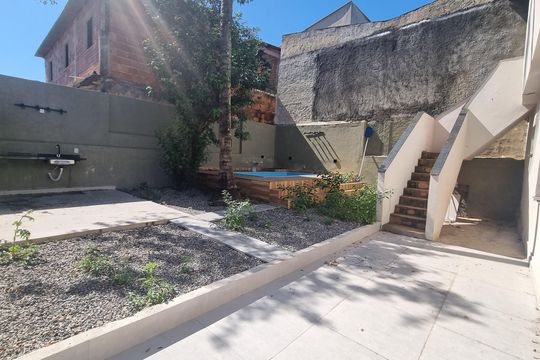 Área externa de casa à venda com 3 quartos, 270m² em Campo Grande, Rio de Janeiro