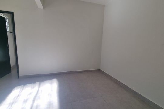 Quarto de casa à venda com 3 quartos, 270m² em Campo Grande, Rio de Janeiro