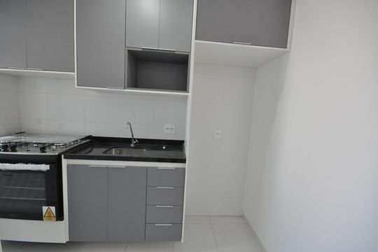 Cozinha de apartamento para alugar com 2 quartos, 49m² em Vila Gustavo, São Paulo