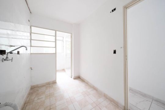 Cozinha e Área de Serviço de apartamento à venda com 2 quartos, 56m² em Parque Paineiras, São Paulo