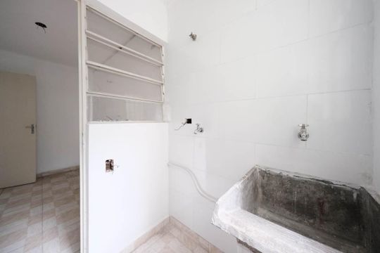Cozinha e Área de Serviço de apartamento à venda com 2 quartos, 56m² em Parque Paineiras, São Paulo