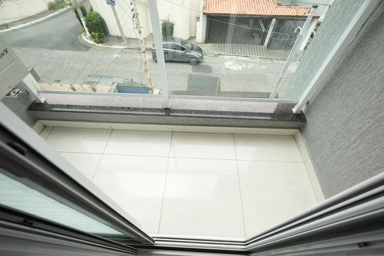 Sacada de casa à venda com 3 quartos, 169m² em Vila Bastos, Santo André