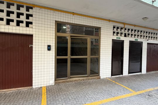 Área comum de kitnet/studio para alugar com 1 quarto, 35m² em Embaré, Santos