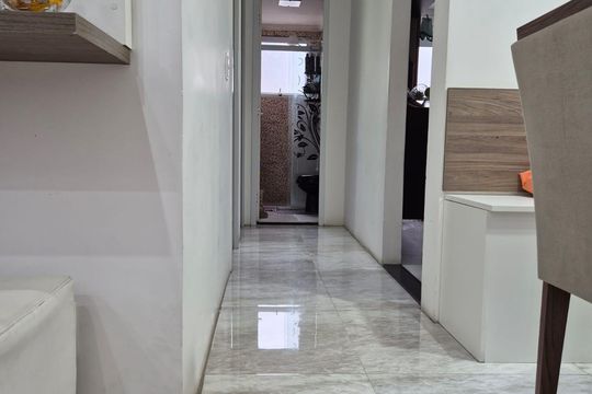 Corredor de apartamento para alugar com 2 quartos, 50m² em Parque São Lourenço, São Paulo