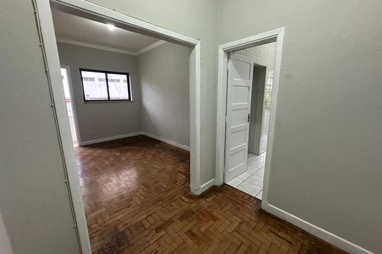 Sala de apartamento para alugar com 1 quarto, 42m² em Centro, São Vicente