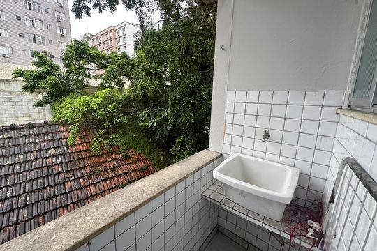 Área de Serviço de apartamento para alugar com 1 quarto, 42m² em Centro, São Vicente