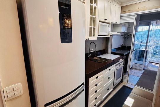 Cozinha de apartamento para alugar com 2 quartos, 70m² em Melville Empresarial Ii, Barueri