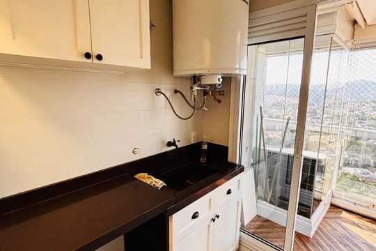 Lavanderia de apartamento para alugar com 2 quartos, 70m² em Melville Empresarial Ii, Barueri