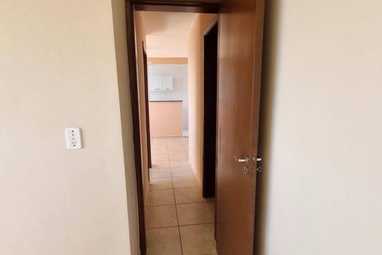 Corredor de apartamento à venda com 2 quartos, 50m² em Bangu, Rio de Janeiro