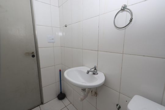 Banheiro de apartamento para alugar com 2 quartos, 5m² em Cidade São Mateus, São Paulo