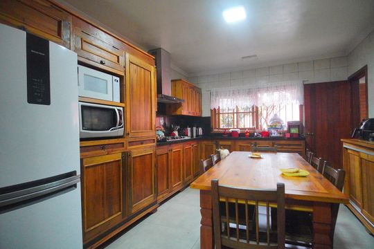 Cozinha de casa à venda com 3 quartos, 210m² em Campina, São Leopoldo