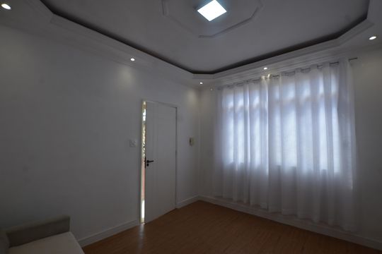 Sala de apartamento para alugar com 2 quartos, 60m² em Bento Ribeiro, Rio de Janeiro