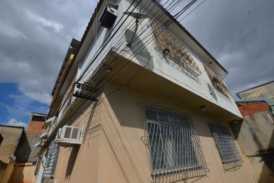 Fachada de apartamento para alugar com 2 quartos, 60m² em Bento Ribeiro, Rio de Janeiro