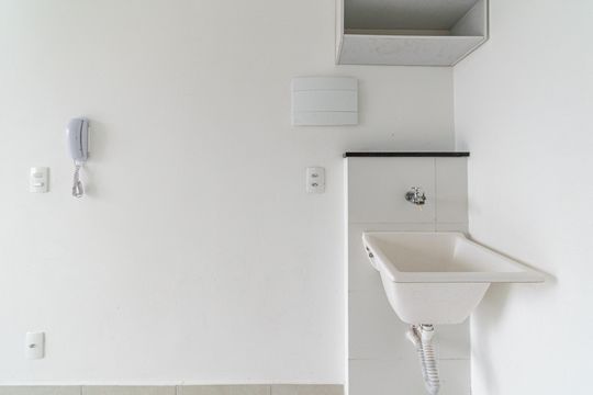 Área de Serviço de apartamento para alugar com 1 quarto, 29m² em Jardim Itacolomi, São Paulo