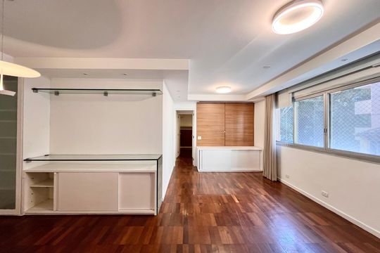 Sala  de apartamento para alugar com 2 quartos, 92m² em Leblon, Rio de Janeiro